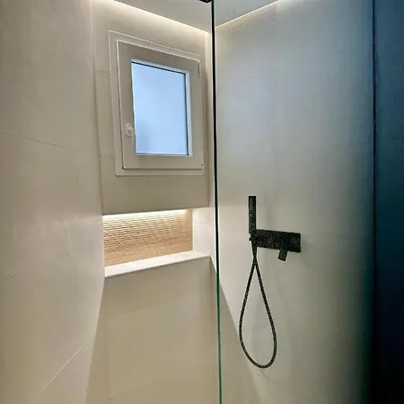 Bright Flat Center - Eaw Homes 公寓