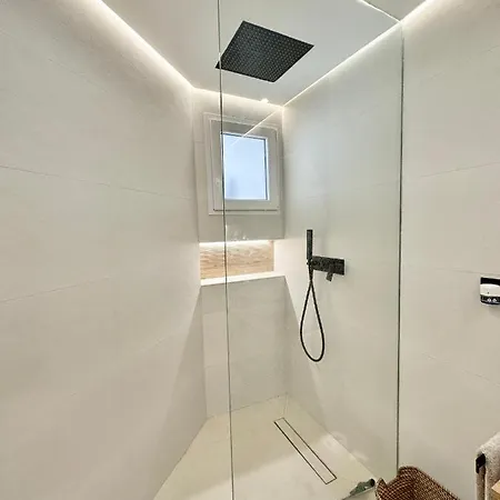 Bright Flat Center - Eaw Homes 公寓 *